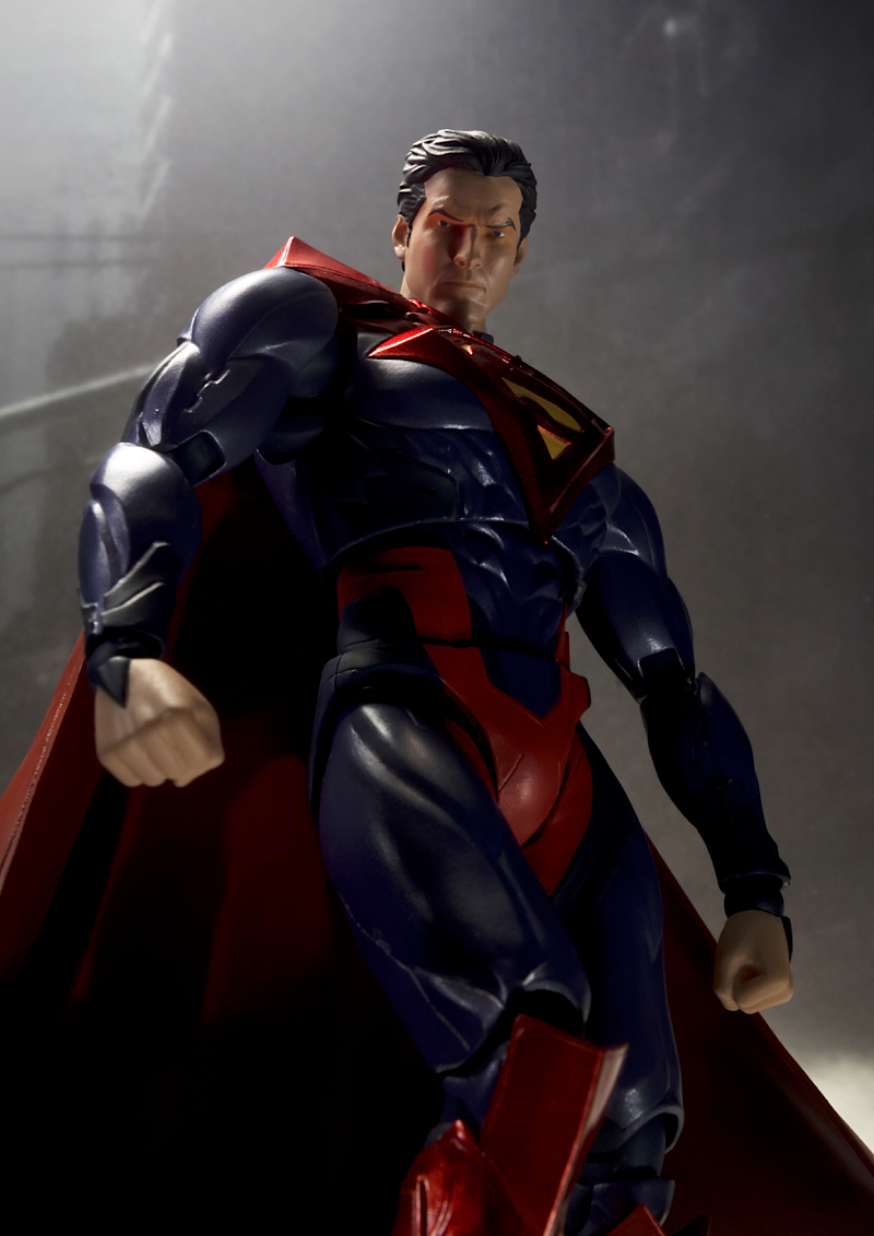 Illustration for article titled Look How Comically Pissed This Injustice Superman Figure Is